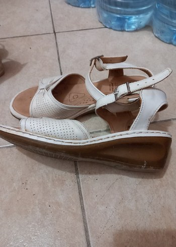 Beyaz Kadın Dolgu Topuklu Sandalet - Görsel 2