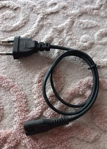 Çeşitli Siyah Kablolar ve Adaptörler - Görsel 9