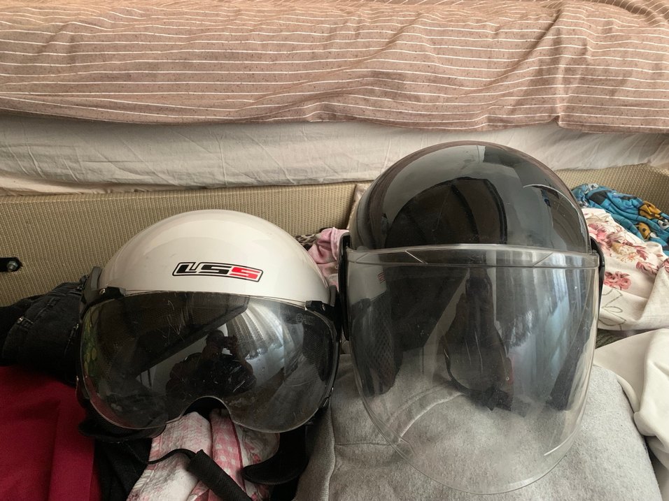 Beyaz Biker Kaskı, Tokalı, Grunge Punk Tarzı - Görsel 4