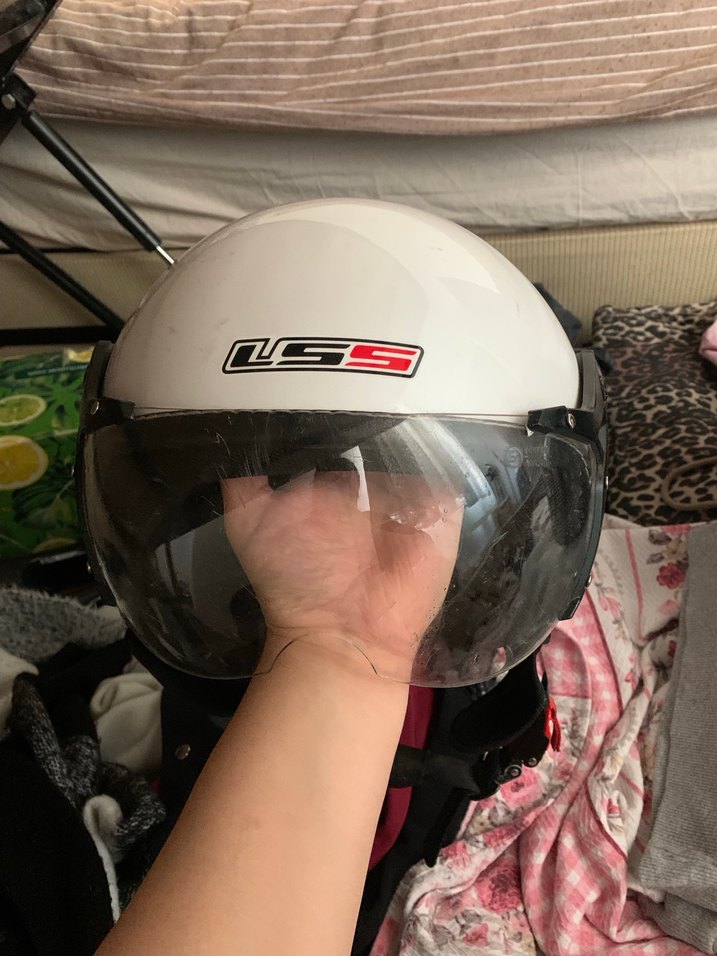 Beyaz Biker Kaskı, Tokalı, Grunge Punk Tarzı - Görsel 2