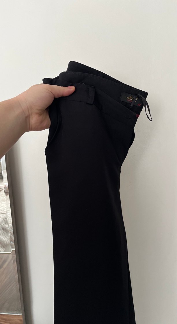 Düğmeli Siyah Midi Kumaş Kadın Pantolon - Görsel 3