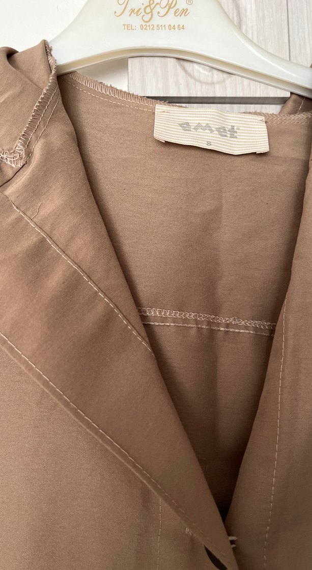 Düğmeli Bej Kadın Midi Yelek - Görsel 2