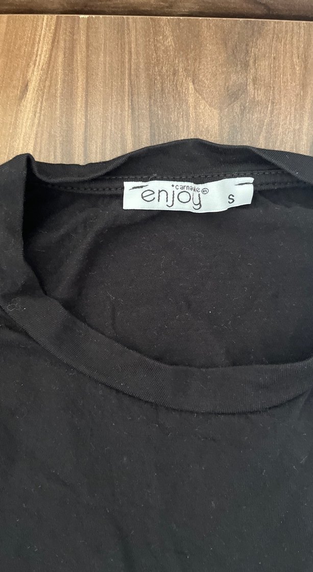 Kısa Kollu Siyah crop - Görsel 3