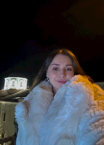 Kadın Beyaz Peluş Yakalı Midi Boy Suni Kürk - Görsel 4