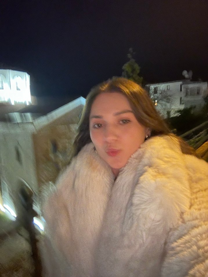 Kadın Beyaz Peluş Yakalı Midi Boy Suni Kürk - Görsel 5