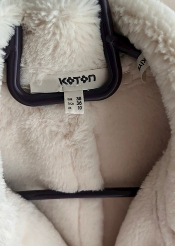 Kürk Detaylı Beyaz Midi Kadın Kaban - Görsel 2