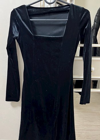 kare yaka kadife elbise - Görsel 2