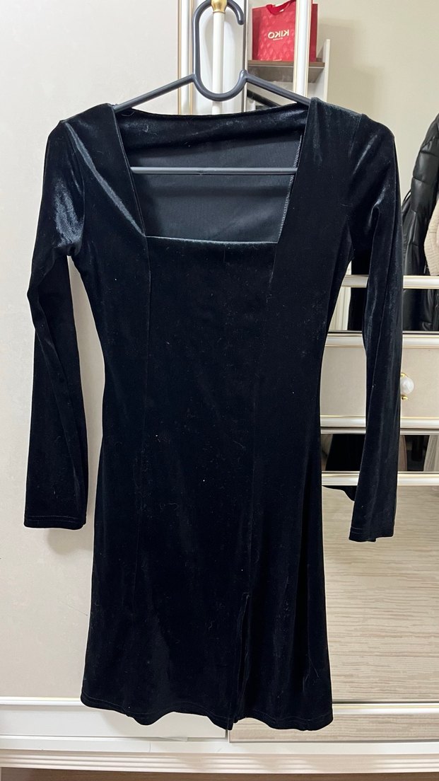 kare yaka kadife elbise - Görsel 2