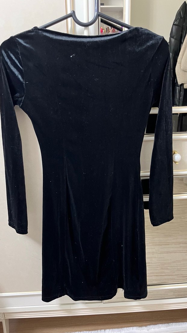 kare yaka kadife elbise - Görsel 3