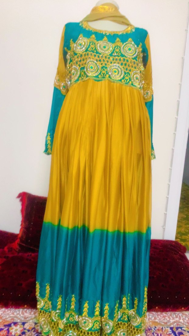 Boncuk İşlemeli Renkli Uzun Kadın Elbise - Görsel 3