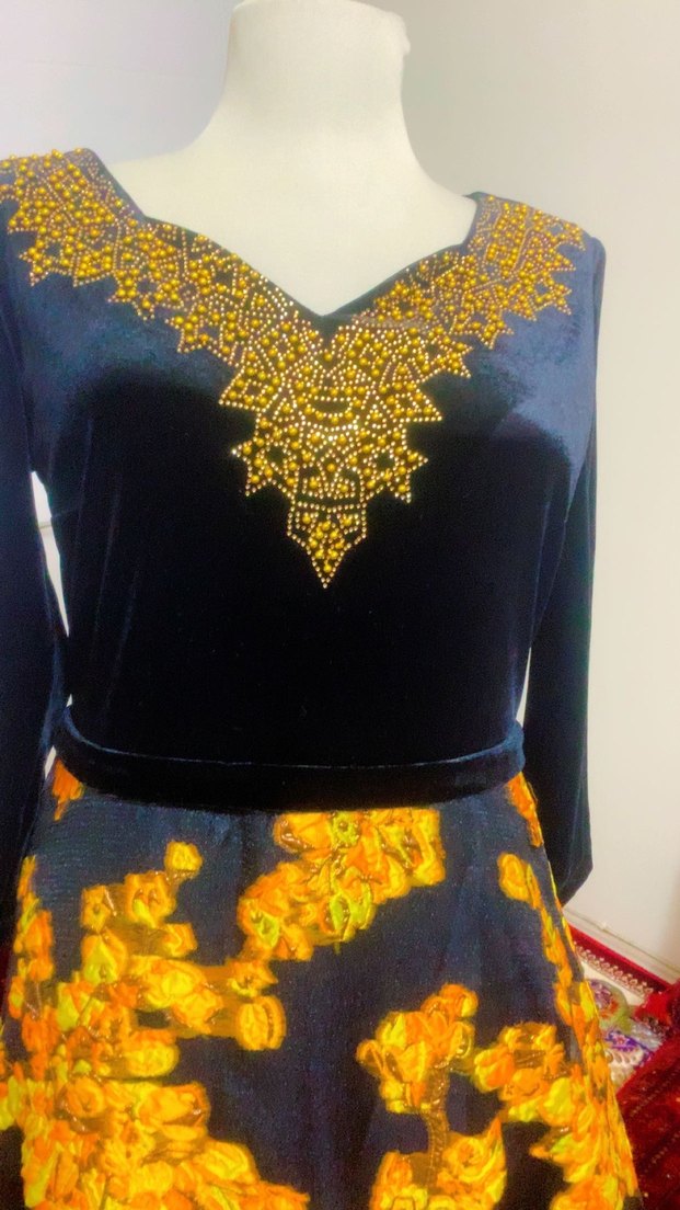 Sarı Desenli Uzun Kadın Hint Elbisesi - Görsel 2