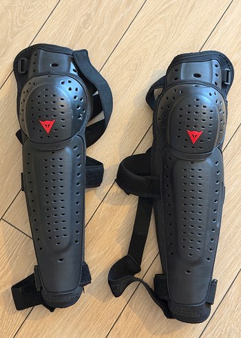 Dainese Deri Motosiklet Dizlikleri Siyah - Görsel 5