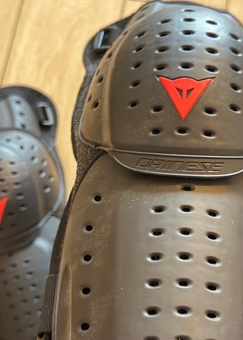 Dainese Deri Motosiklet Dizlikleri Siyah - Görsel 4