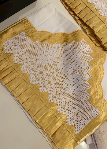 İşlemeli Parlak Sarı Nevresim Takımı - Görsel 2