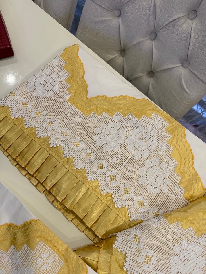 İşlemeli Parlak Sarı Nevresim Takımı - Görsel 4