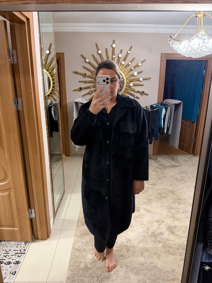 Siyah Peluş Uzun Kadın Kaban - Görsel 2