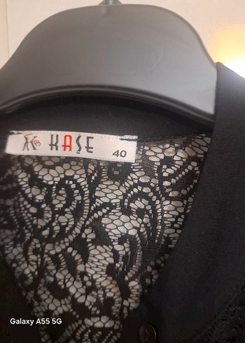 Dantel Detaylı Siyah V Yaka gömlek - Görsel 5