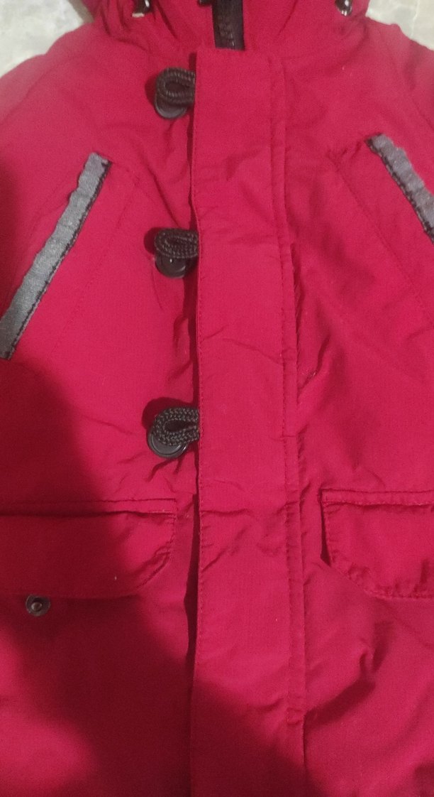 Koyu Kırmızı Düğmeli Erkek Çocuk Mont - Görsel 2