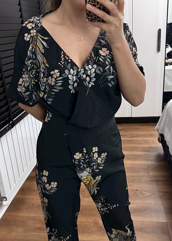 Siyah Desenli V Yakalı Midi Tulum - Görsel 5