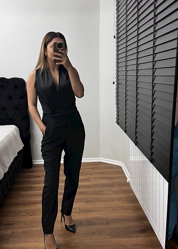 Kadın Siyah Deri V Yakalı Tulum - Görsel 4