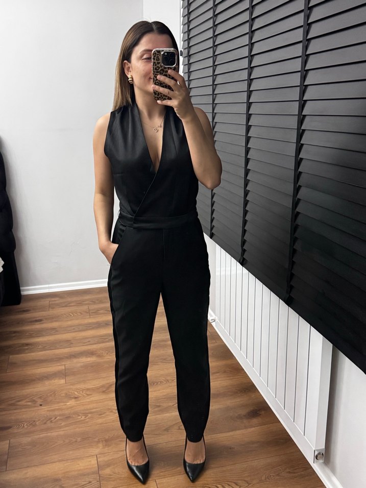 Kadın Siyah Deri V Yakalı Tulum - Görsel 2