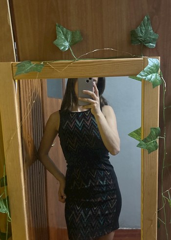 Önü desenli düz elbise - Görsel 2