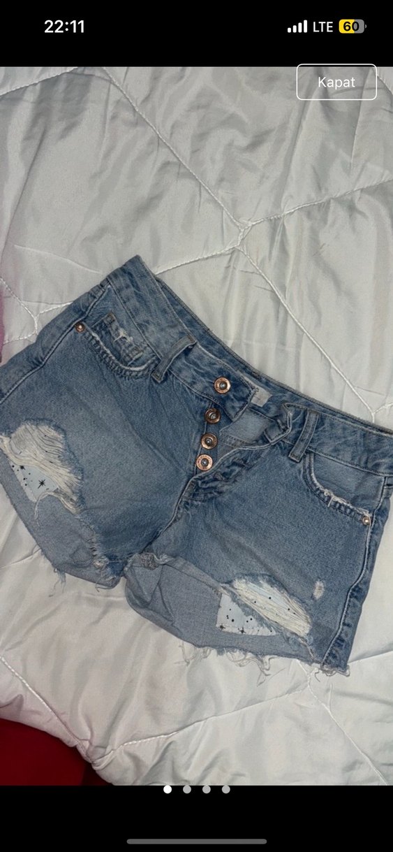 Düğmeli Mini Mavi Denim Şort - Görsel 2