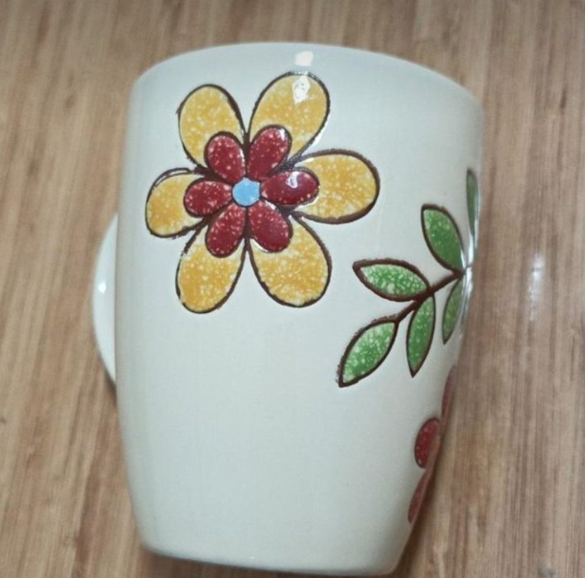 Çiçek Desenli Renkli Seramik Kupa - Görsel 3