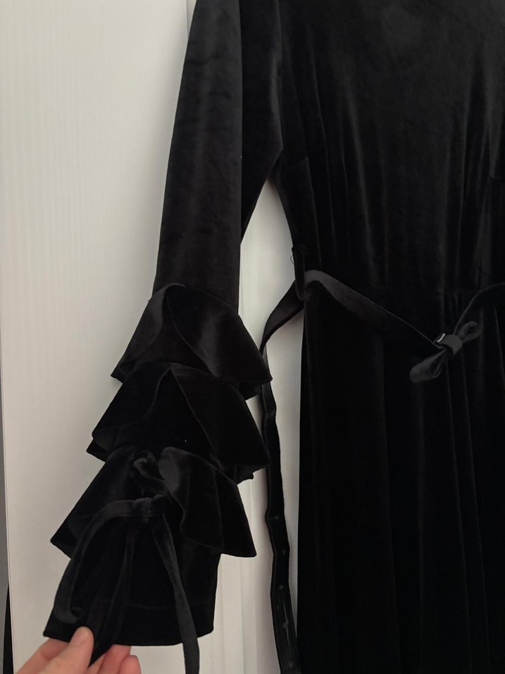 Kadın Siyah Uzun Kollu Fırfırlı Uzun Elbise - Görsel 3