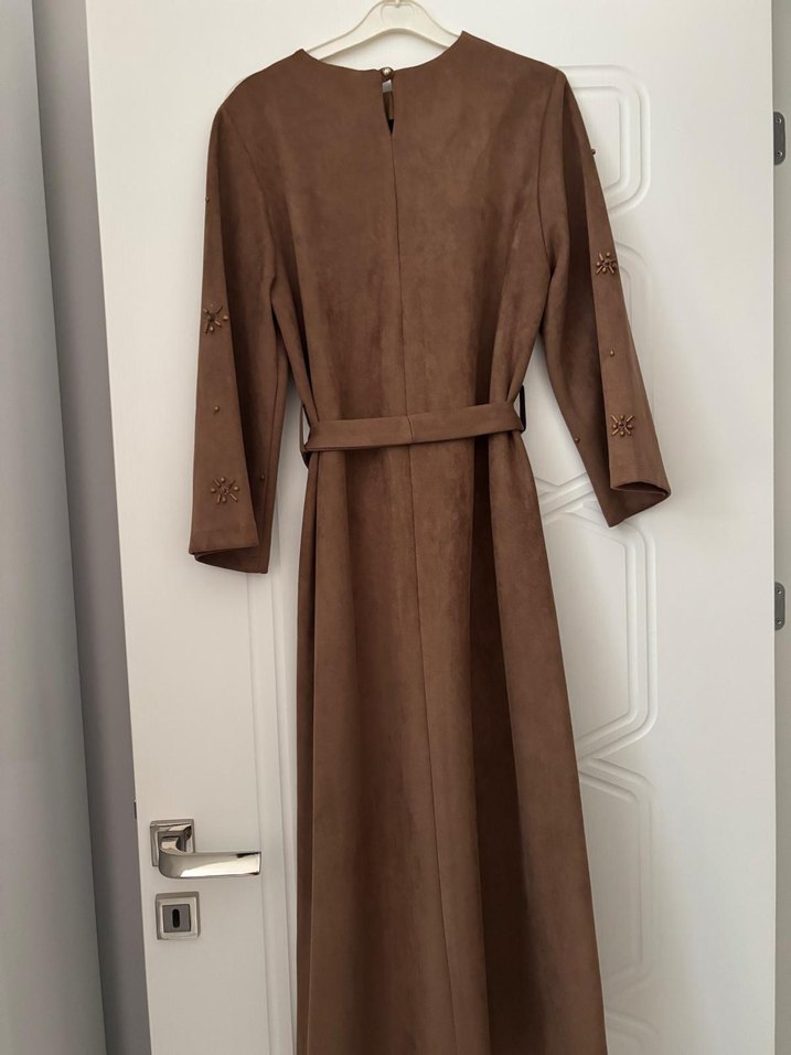 Nakışlı Süet Bej Uzun Elbise - Görsel 4