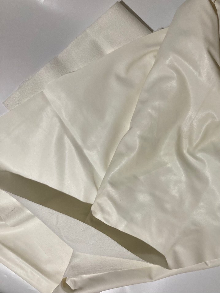 Beyaz Deri Parça Kumaş Polarlı 190x150 cm - Görsel 4