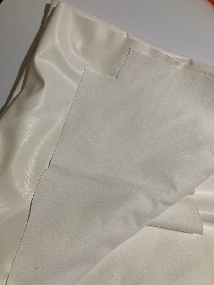 Beyaz Deri Parça Kumaş Polarlı 190x150 cm - Görsel 3