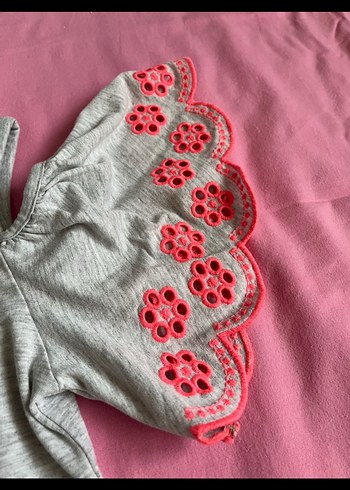 Gri Nakışlı Kız Bluzu - Görsel 2