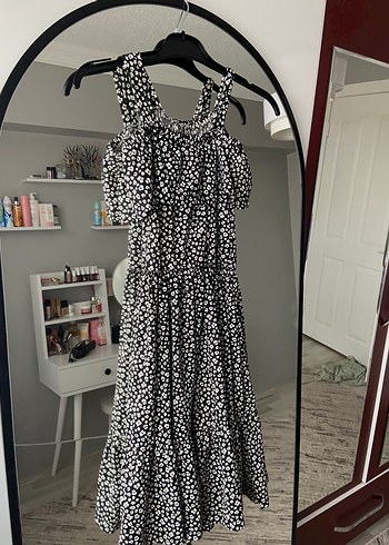 Siyah Askılı Elbise - Görsel 2