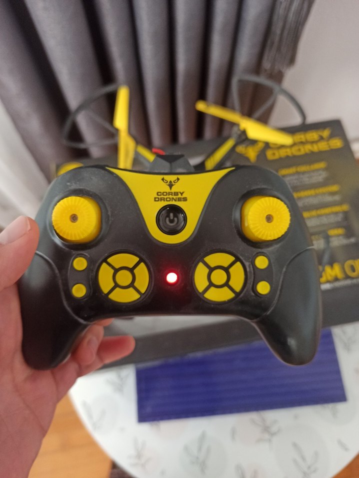 Corby Sarı Siyah Drone ve Kumanda Seti - Görsel 3