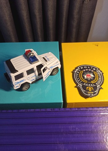 Renkli Dönüşebilen Polis Oyuncak Araba - Görsel 4