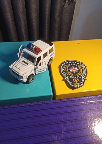 Renkli Dönüşebilen Polis Oyuncak Araba - Görsel 5