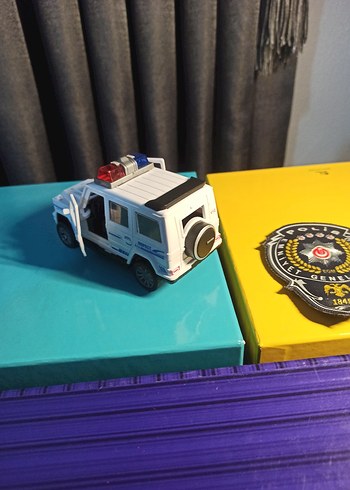Renkli Dönüşebilen Polis Oyuncak Araba - Görsel 6