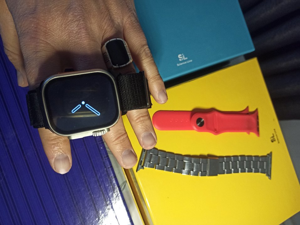 3 Kordonlu Akıllı Saat (Siyah, Kırmızı ve Çelik Kordonlu) - Görsel 2