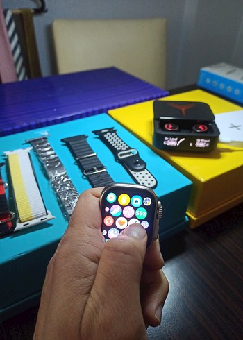 Akıllı Saat ve Powerbanklı Bluetooth Kulaklık - Görsel 2