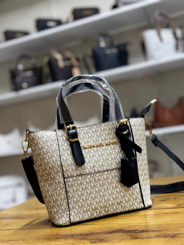 Beyaz Baskılı Kadın Omuz Çantası - Görsel 2