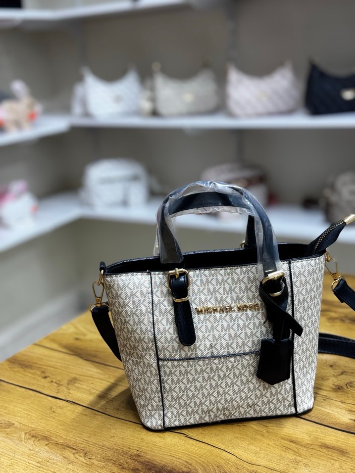 Beyaz Baskılı Kadın Omuz Çantası - Görsel 3