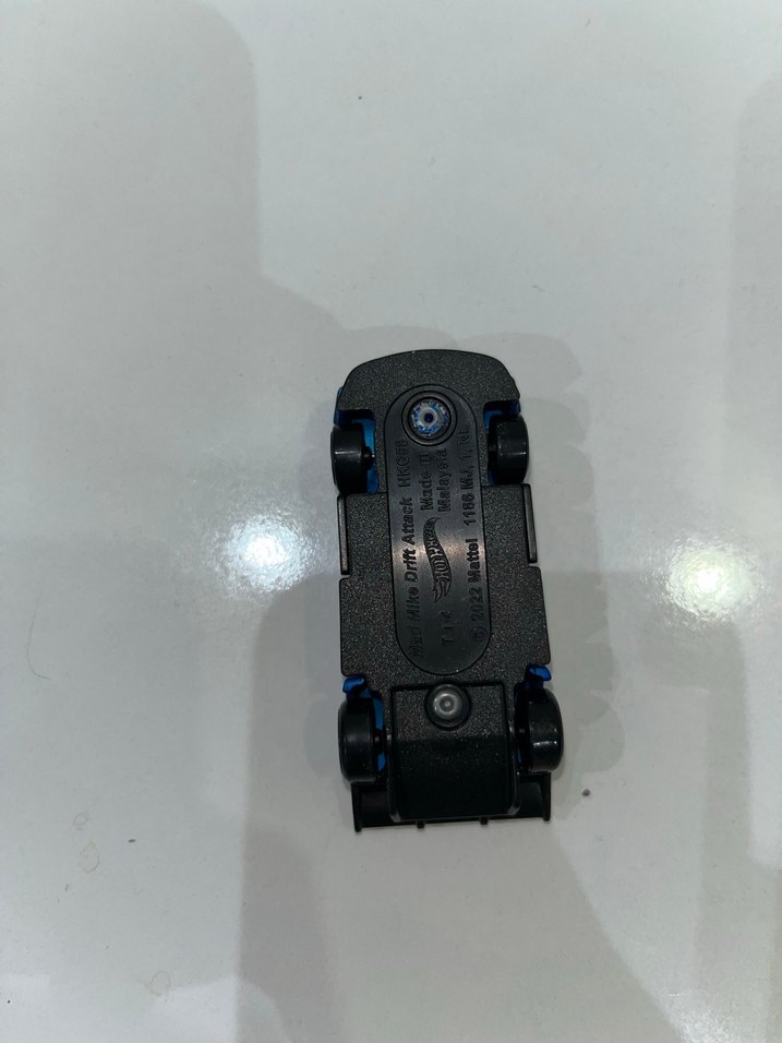 Koyu Mavi Oyuncak Araba - Görsel 2