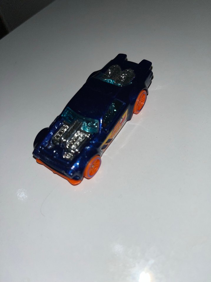Mavi Minyatür Oyuncak Araba - Görsel 2