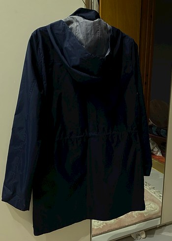 LC Waikiki Lacivert Bel Detaylı  Yağmurluk - Görsel 10