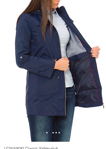 LC Waikiki Lacivert Bel Detaylı  Yağmurluk - Görsel 3