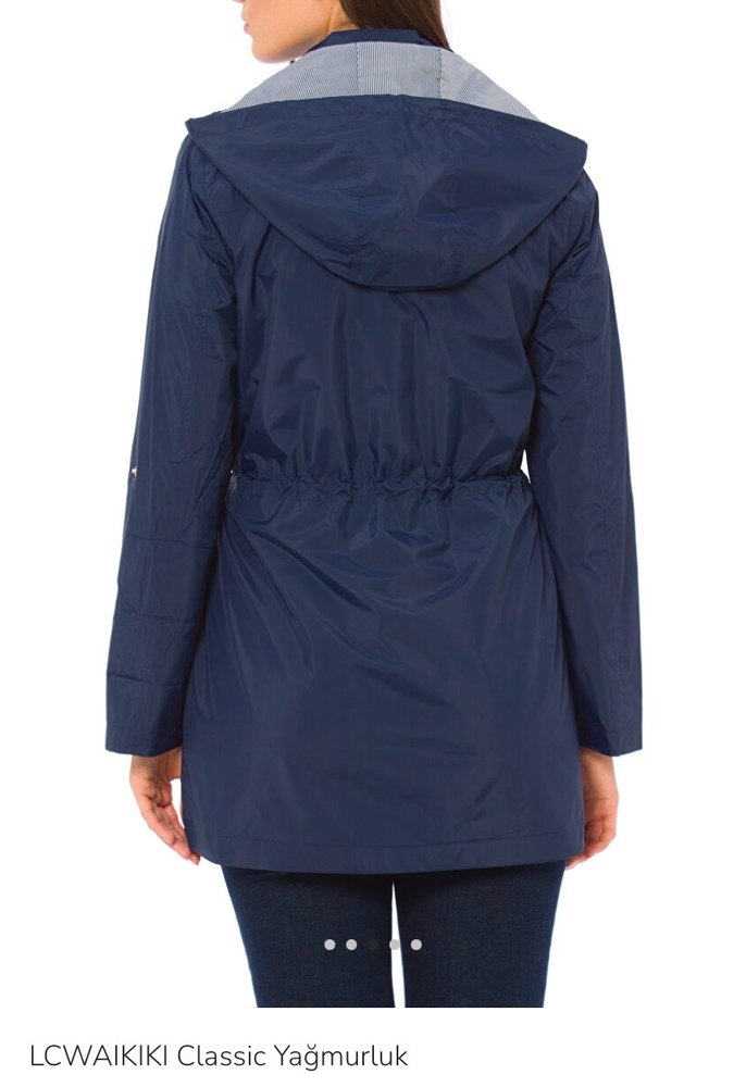 LC Waikiki Lacivert Bel Detaylı  Yağmurluk - Görsel 5