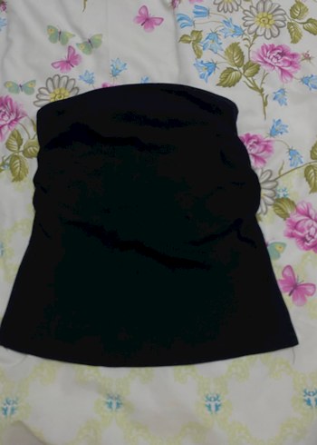 Siyah straplez büzgülü crop - Görsel 3