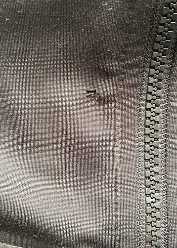 Erkek Çocuk Siyah Fermuarlı Yüksek Yakalı Ceket - Görsel 3