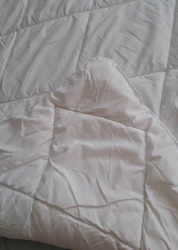Beyaz Desensiz Yorgan - Görsel 3